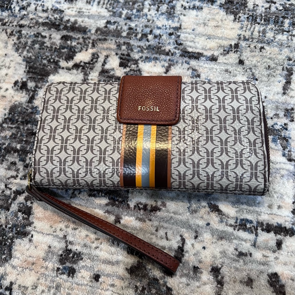 ❤️BUY 2 GET 1 FREE❤️ Fossil Madison Zip Clutch Wallet